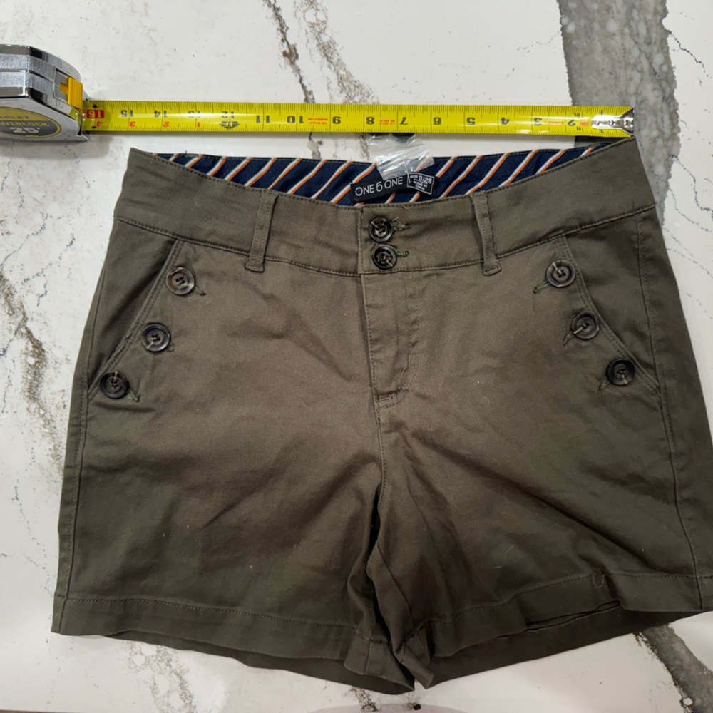 One5one shorts